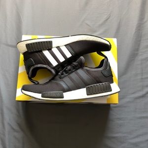 Adidas Men’s NMD R1 (US 9)